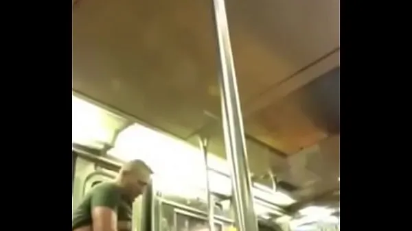 Mostrar Sexo no metrô tubo quente