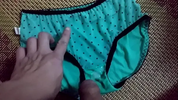 Neighbor's blue polka dot dress | Cum on panties compilation the best温かいチューブを表示