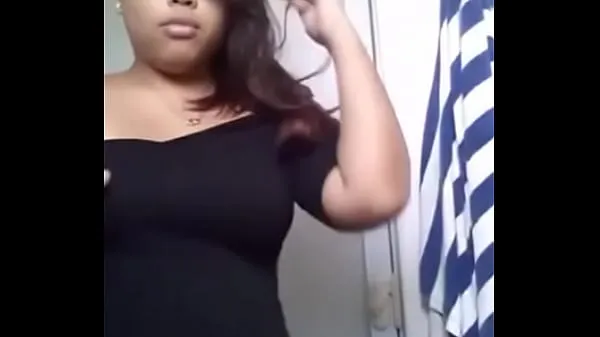 Afficher chubby dancing on camTube chaud