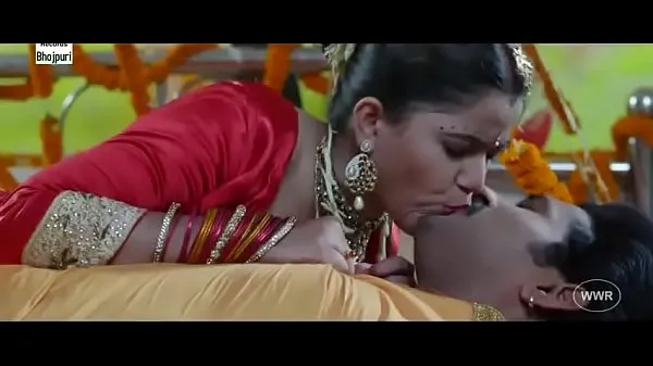 展示 desimasala.co Hot bhojpuri smooching, navel kiss suhaagraat song 暖暖的管子