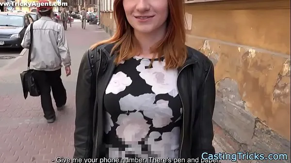 Zeige Redhead newbie banged at fake castingwarme Tube