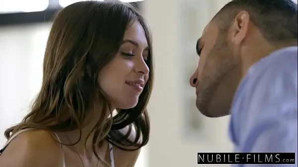 عرض NubileFilms - Girlfriend Cheats And Squirts On Cock الأنبوب الدافئ