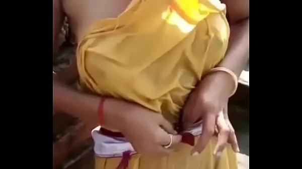 Desi bhabhi bathing video گرم ٹیوب دکھائیں