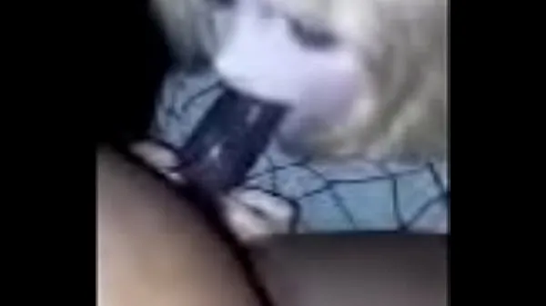 عرض White sissy slut deepthroats bbc الأنبوب الدافئ