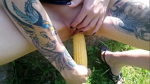 Show Lucy Ravenblood fucking pussy with corn in public warm Tube