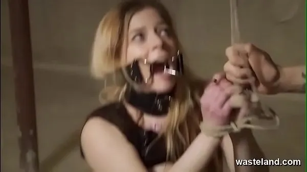 Blonde Bound And Toyed In BDSM Explorations गर्म ट्यूब दिखाएँ