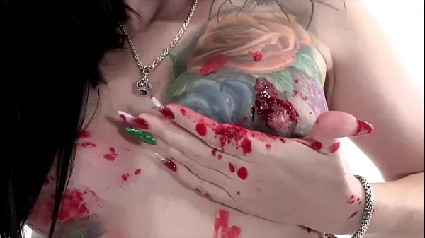 แสดง Tattooed babe Marie Bossette covers herself in hot wax หลอดอุ่น