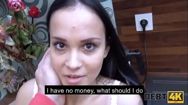 แสดง DEBT4k. Teen with sensual lips lets the debt collector use her pussy หลอดอุ่น