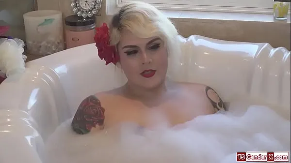 Pokaż Trans stepmom Isabella Sorrenti anal fucks stepsonciepły kanał