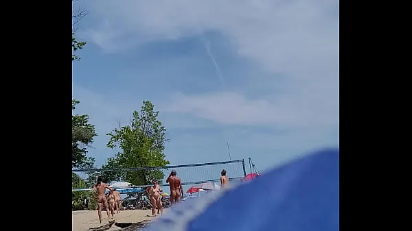 Nudist beach گرم ٹیوب دکھائیں