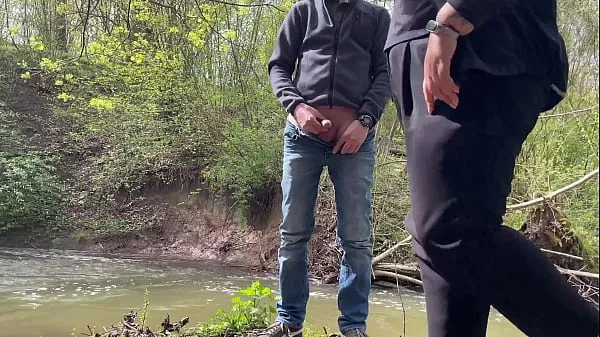Vis Sexy Horny Fat Stranger with a Gorgeous Ass at the Lakeside Jerking My Cock varmt rør