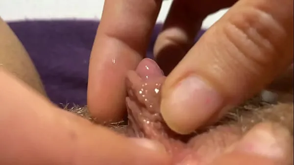 Εμφάνιση huge clit jerking orgasm extreme closeup θερμού σωλήνα
